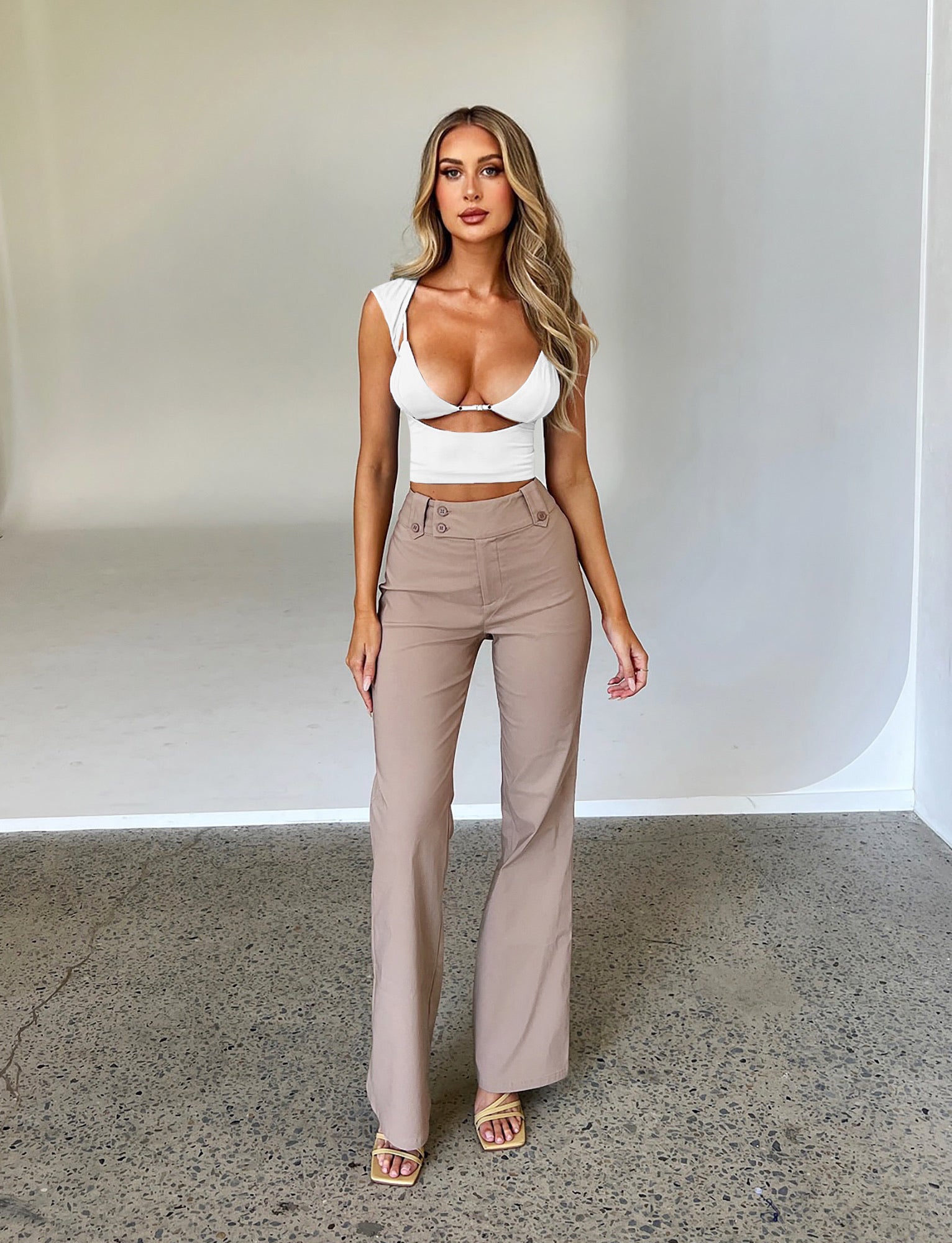 KITTIE HIGH RISE PANT - BEIGE : TAN - Image 4