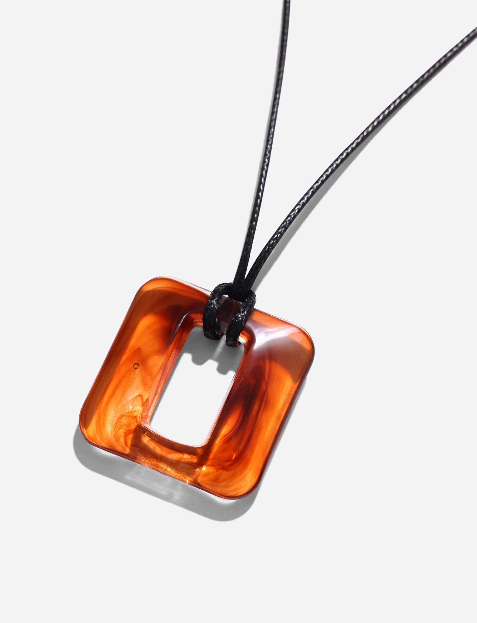 MIRREN SQUARE NECKLACE - BROWN - Image 7