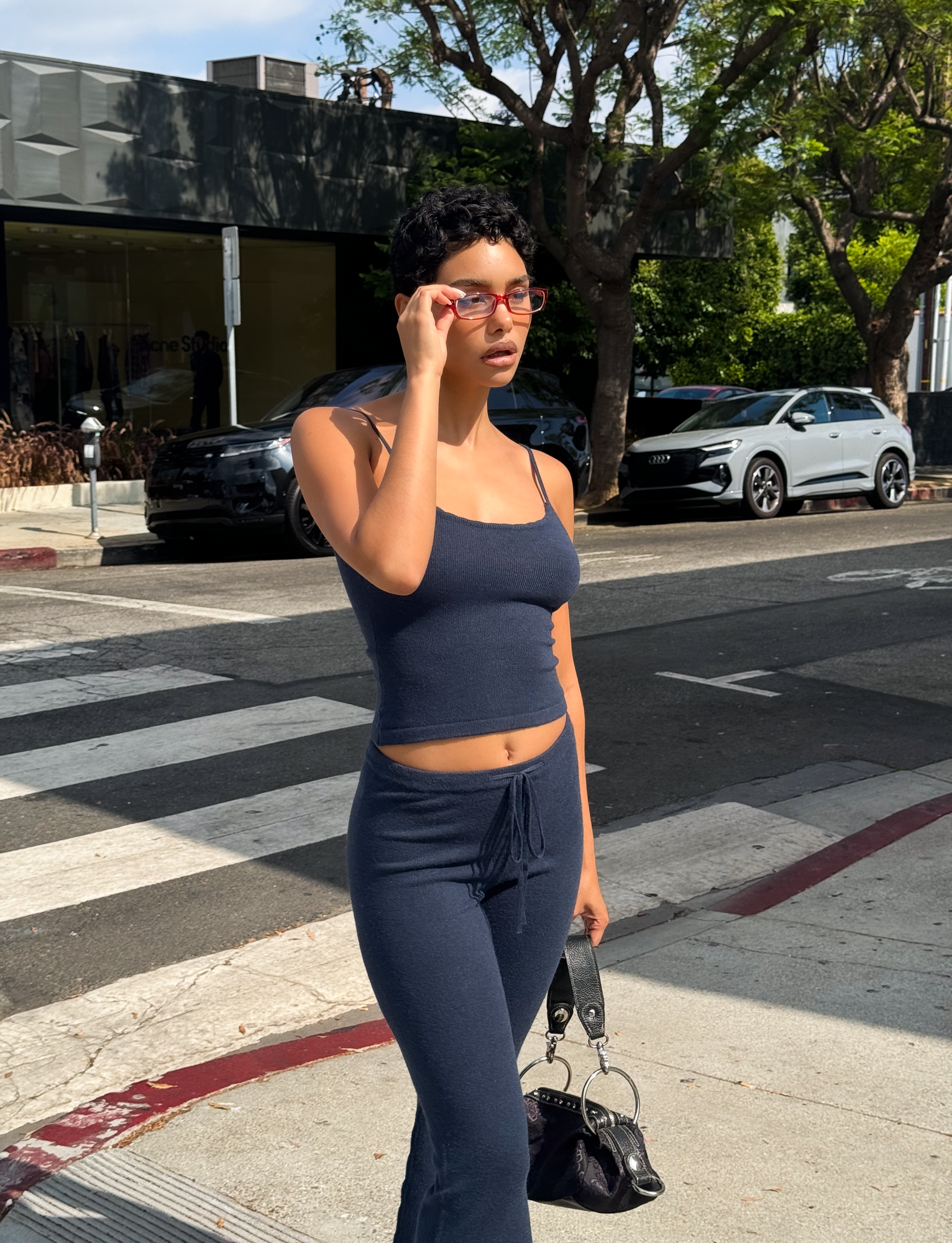 LEORA TOP - NAVY - Image 2