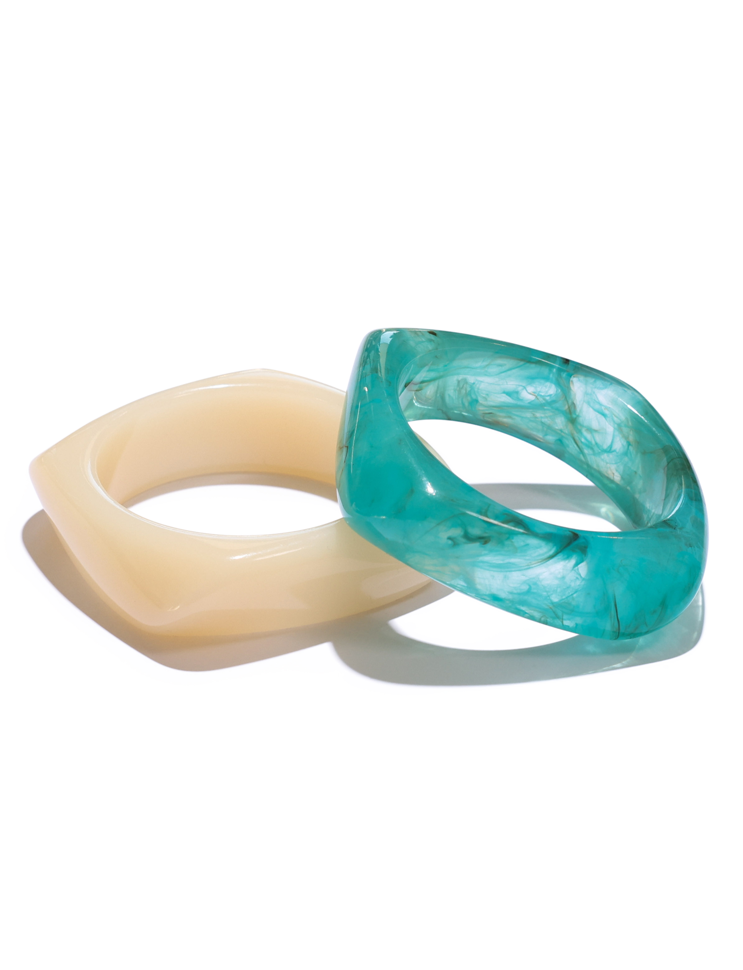TIA CHUNKY 2PC RESIN BANGLE SET - CREAM / BLUE RESIN - Image 3