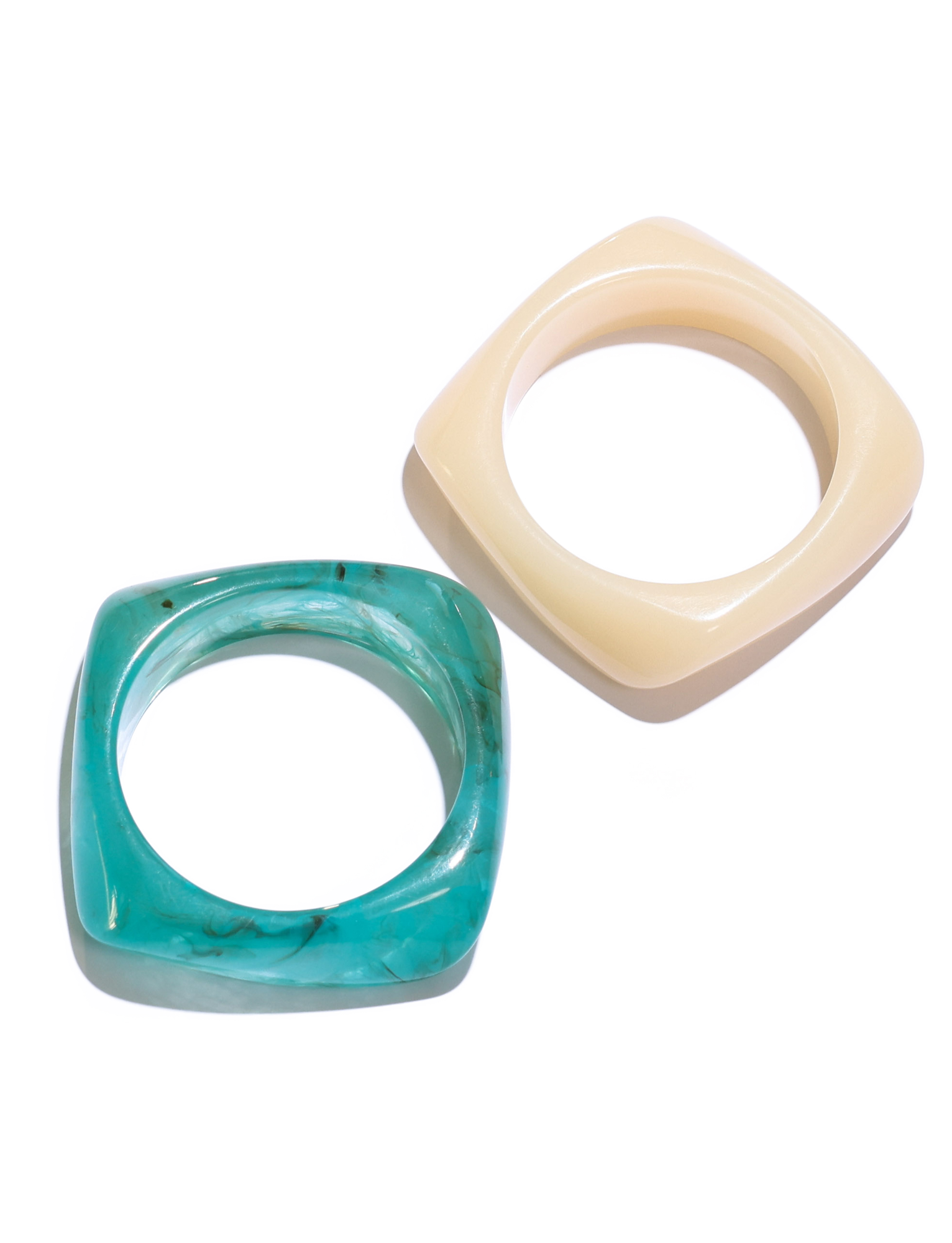 TIA CHUNKY 2PC RESIN BANGLE SET - CREAM / BLUE RESIN - Image 4