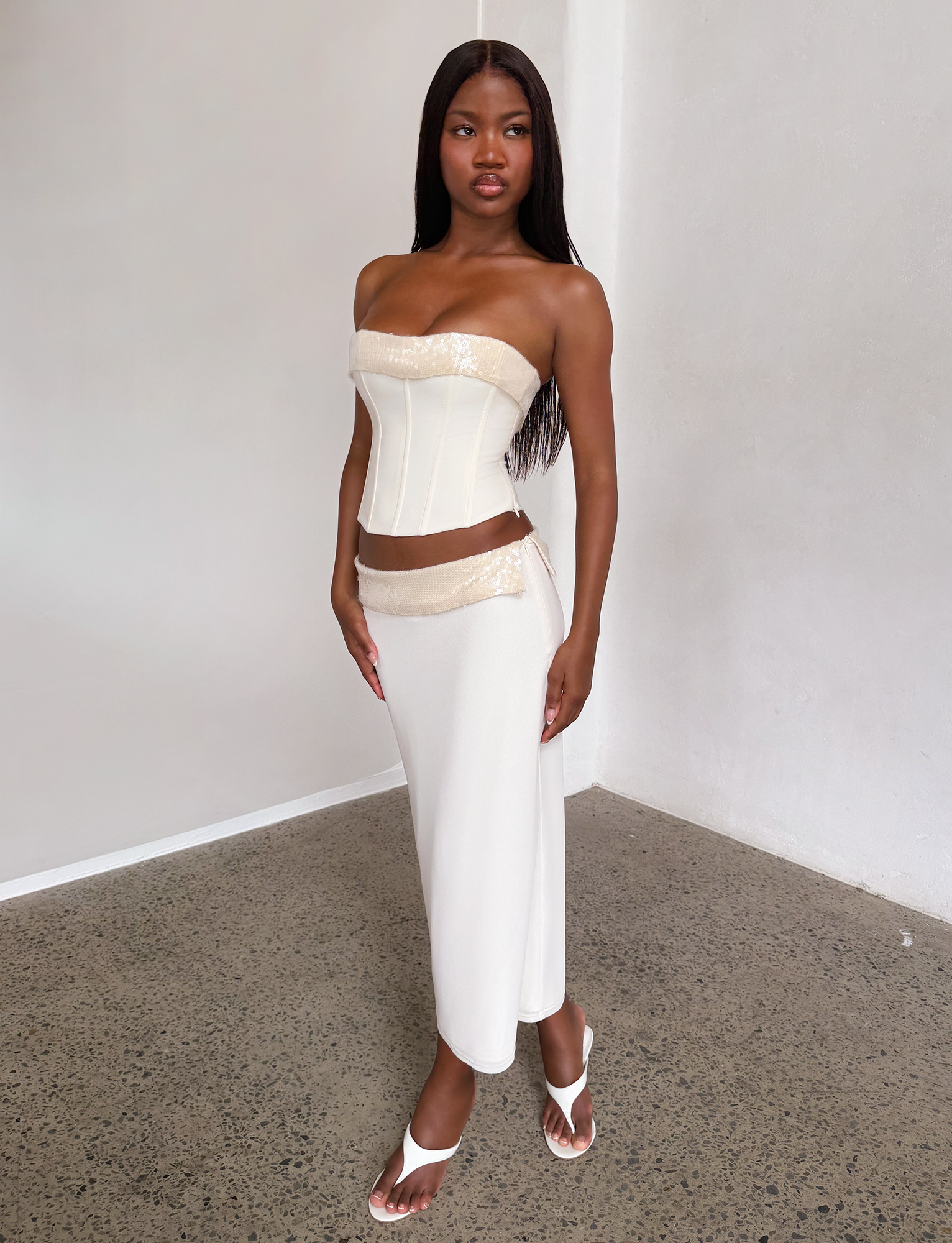 CHARLYZE MIDI SKIRT - CREAM - Image 4