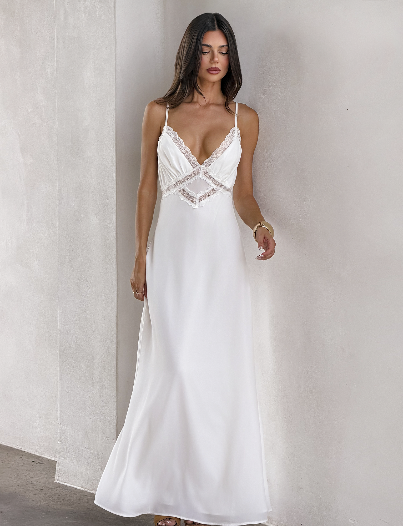 AISLYNN MAXI DRESS - WHITE - Image 3